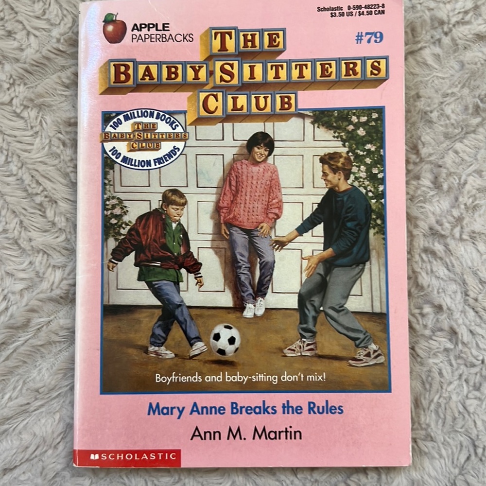 Mary Anne Breaks the Rules (The Baby-Sitters Club #79) paperback book 1994